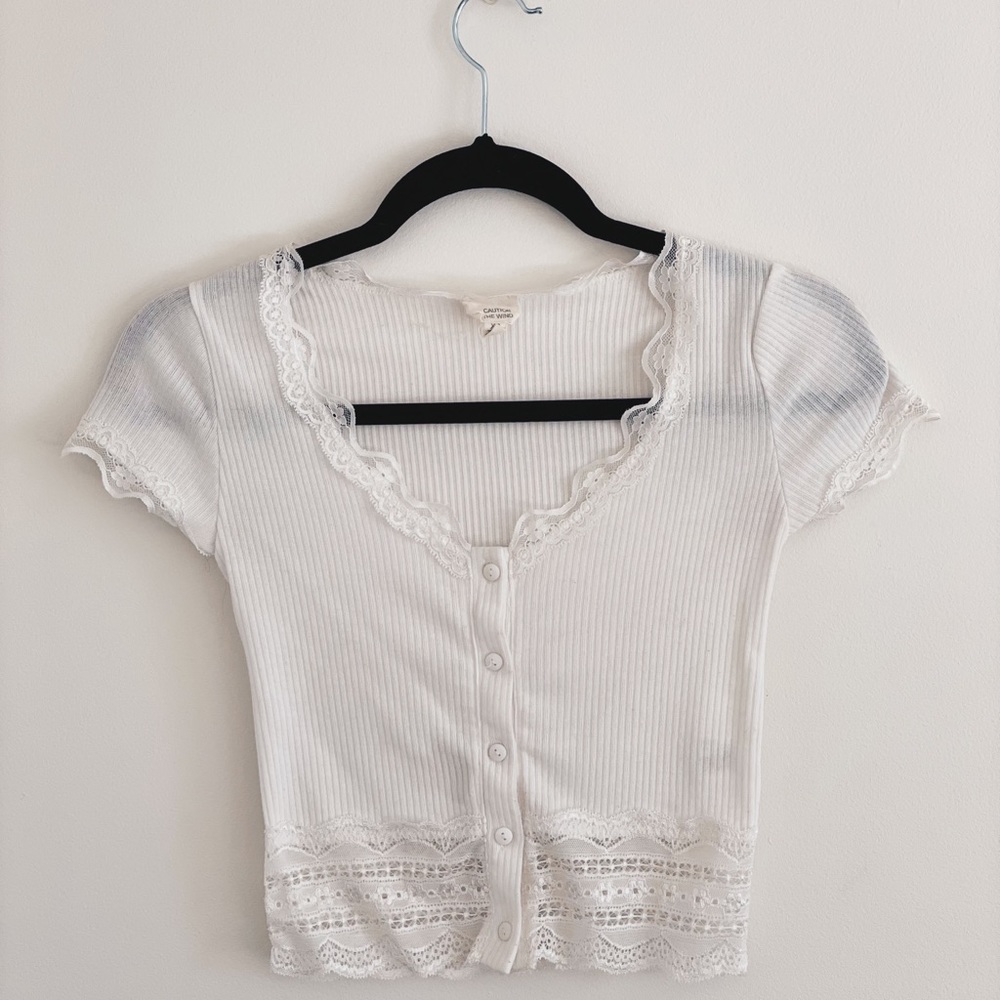 CAUTION TO THE WIND White Lace Crop top